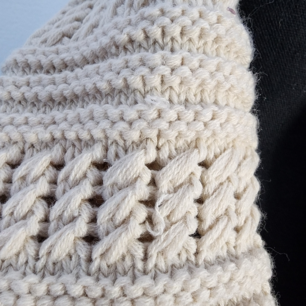 Cream Knit Infinity Scarf. - Picture 5 of 5